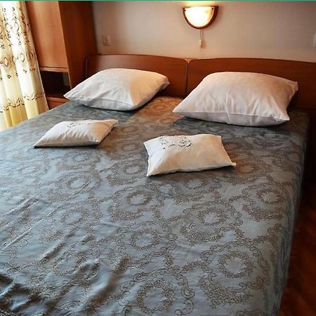 Apartment Eufemija-Rab Kampor Luaran gambar